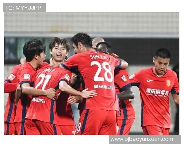 激情四溢的八对八足球比赛展现团队协作与竞技精神的完美结合