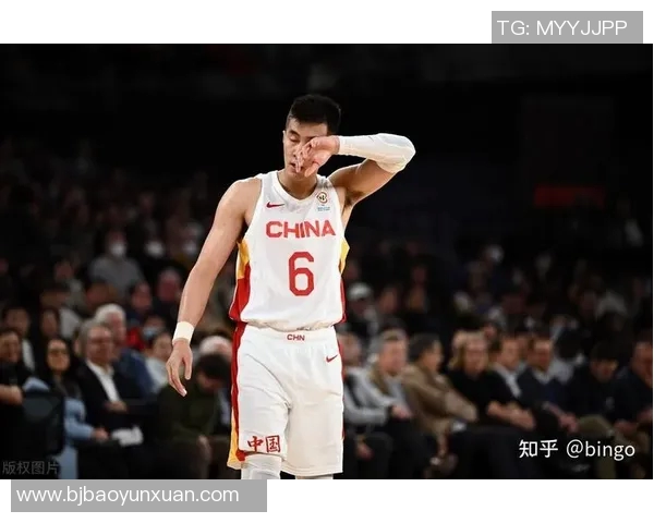 重庆篮球队在世界杯积分榜上以71分稳居第一名展现强大实力