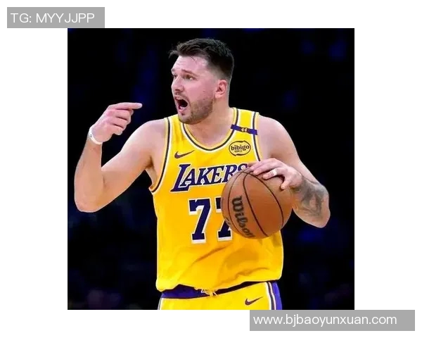 2012年湖人队与魔术队激战回顾：经典对决与球星表现分析